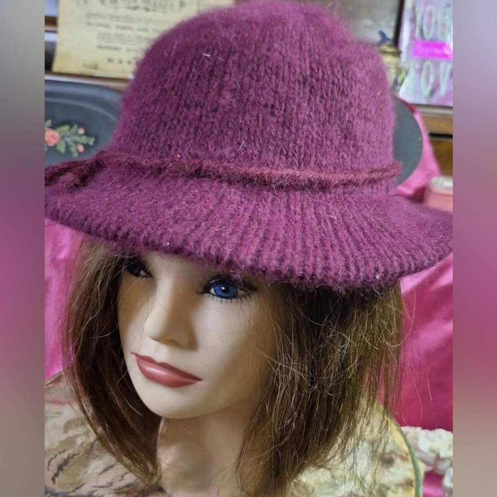 Fuschia Wool Cloche Made in Italy - Vintage Marshall Fields Lilac Bucket Hat